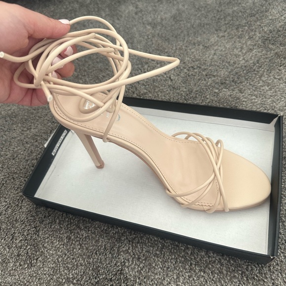 Strappy Heel - Picture 3 of 4